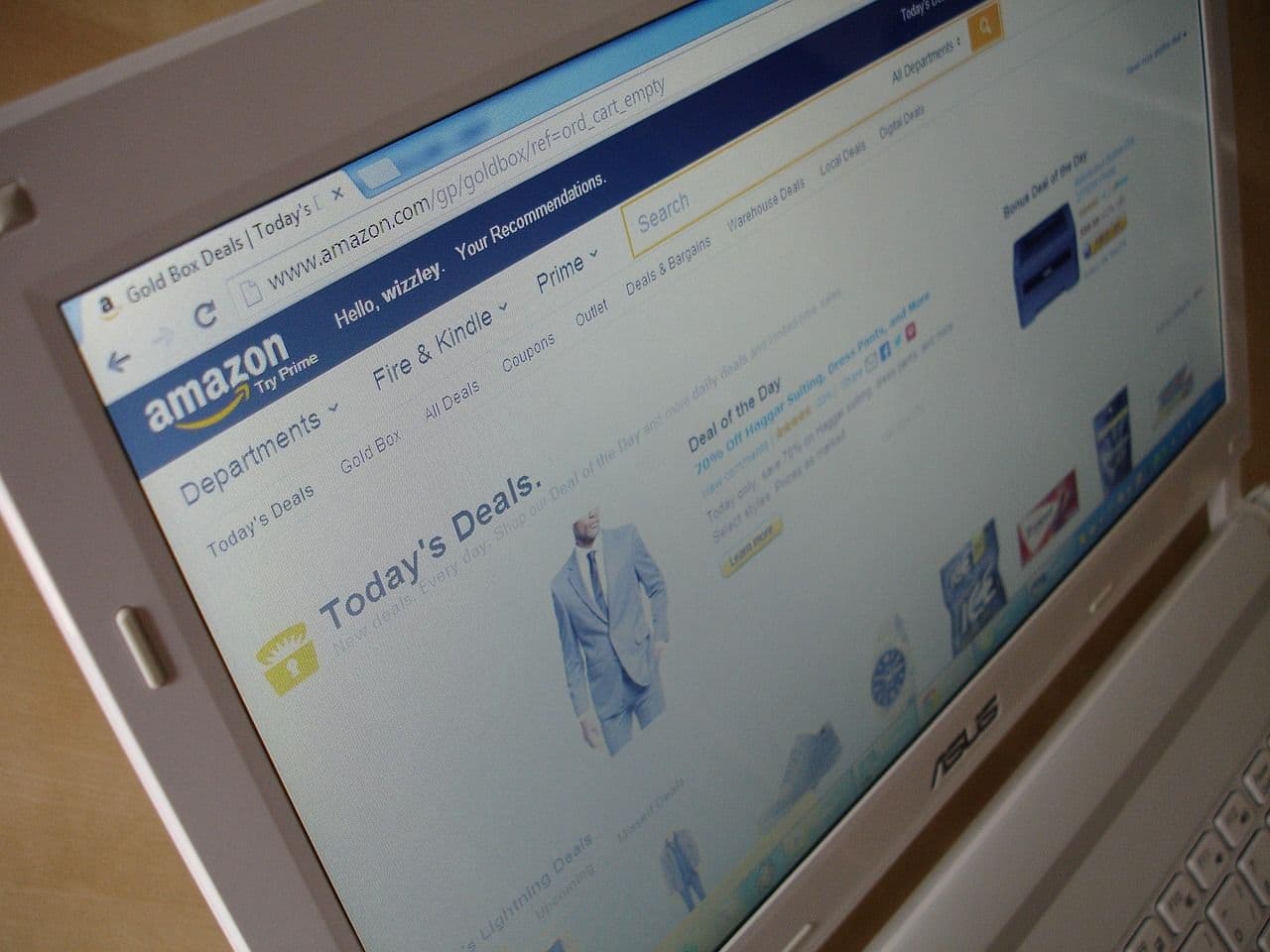 Više incidenata u Amazonu povezanih sa korišćenjem veštačke inteligencije