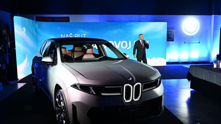 BMW-u dobit pala 35 odsto, slede nova smanjenja broja zaposlenih