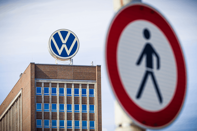 Folksvagen ukida oko 50.000 radnih mesta do kraja decenije