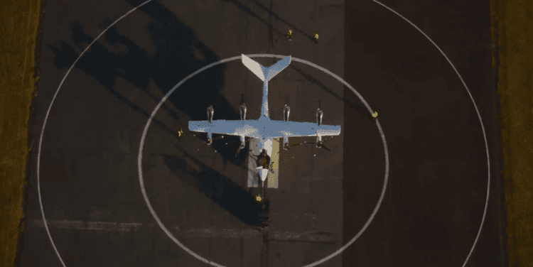 U SAD leteći taksi kao komercijala, u UK i za prevoz vojske