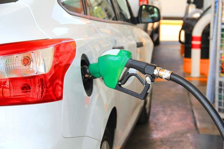 Rumunija u decembru odlučuje o preuzimanju Lukoilovih benzinskih stanica