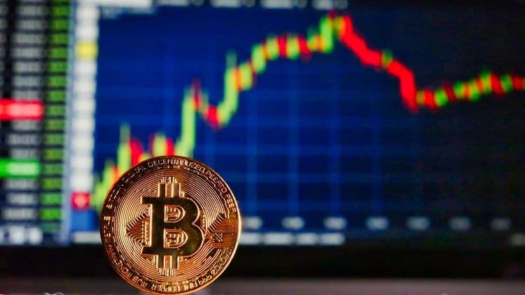 Bitkoin nastavio prošlonedeljni pad: Uz novih -1,31% sleteo na 74.462 evra