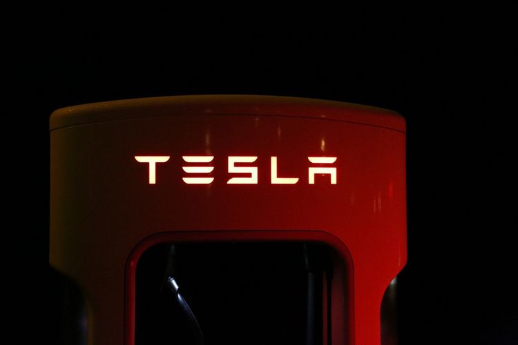 Tesla od Kineza kupuje solarnu opremu?