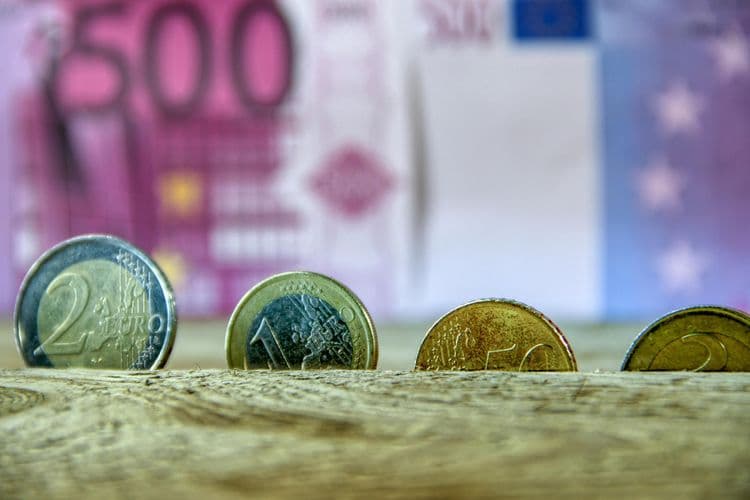 ECB pred novim povećanjem kamata u septembru, potom pauza do 2027.