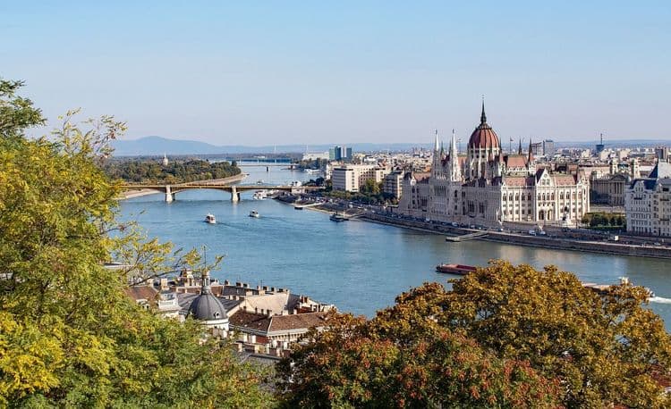 Mađarska mora da koristi 250.000 tona nafte iz strateških rezervi