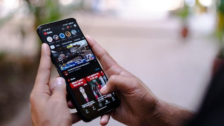 Crnogorci i Albanci bez rominga u EU: Operateri se bune