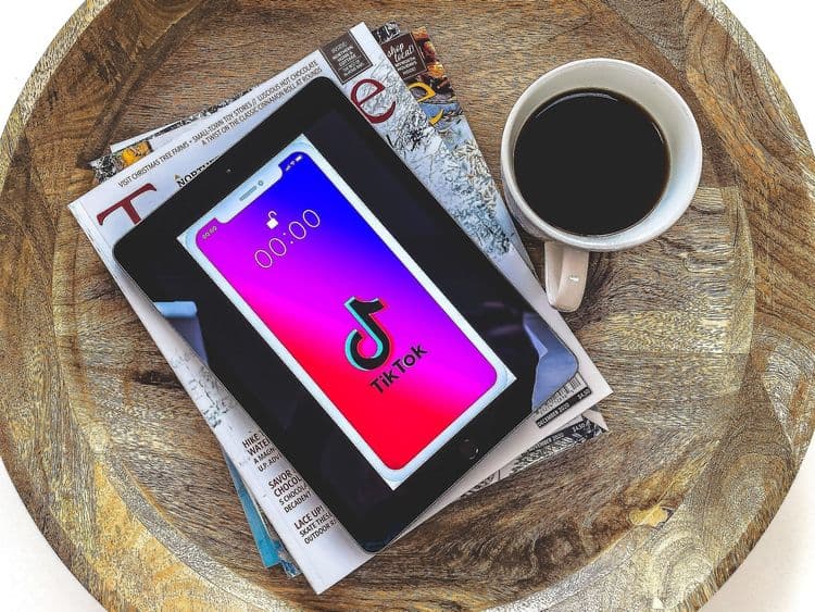 Uzbunjivači: Tehnološki giganti rizikuju bezbednost zarad klikova