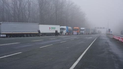 Nema druge nego blokada: Prevoznici ne odustaju od borbe za slobodan prolaz kamiona