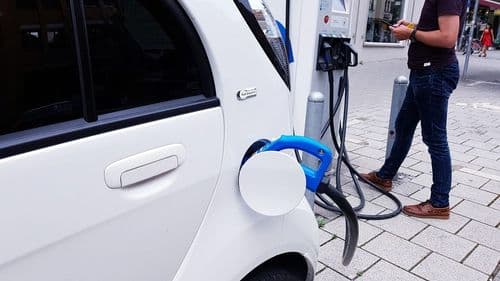EBRD finansira širenje mreže brzih punjača za električna vozila u Evropi