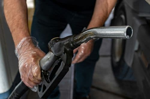 Gas u Evropi blizu trogodišnjeg maksimuma, brent iznad 95 dolara