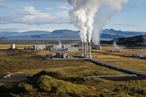 EU prvi put posle tri godine u trgovinskom deficitu, problem sa energentima